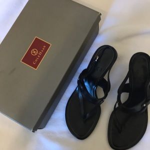 Cole Haan Black Lexa Thong Healed Sandal size 9